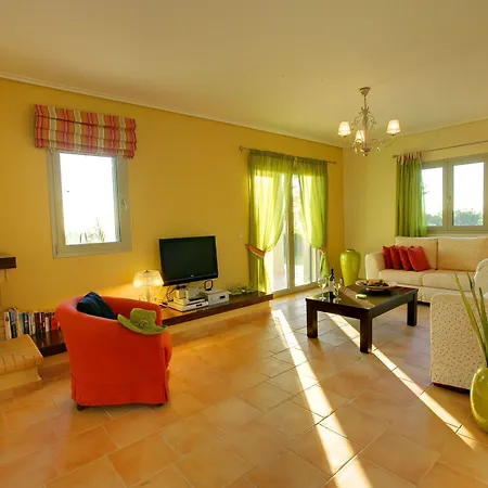 Sarlata Villa Svoronata