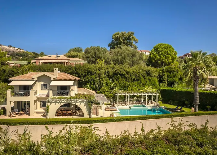 Sarlata Villa Svoronata