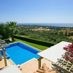 Sarlata Villa