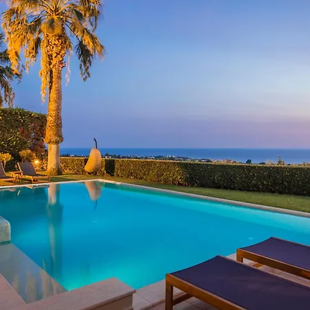 Sarlata Villa *