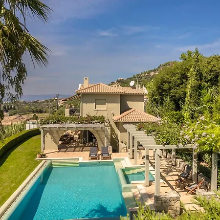 Villas * Svoronata
